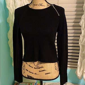 Black cropped sweater